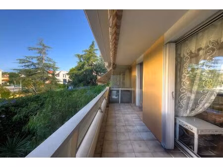 investissement - studio avec terrasse