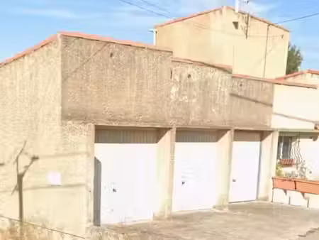 vente parking 13 m² à saint-mitre-les-remparts (13920)  28 000 €