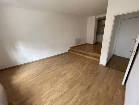 location appartement 2 pièces 39.07 m² à saint-quentin (02100)  450 €