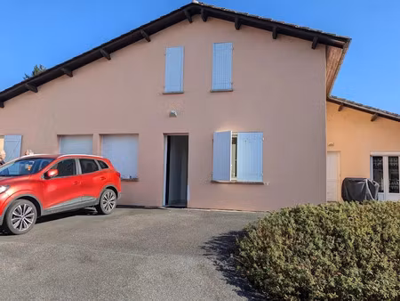 location maison 2 pièces 68.13 m² à rochechouart (87600)  420 €