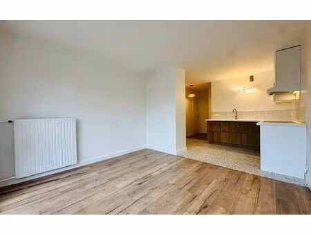 location appartement  50.7 m² t-3 à saint-maur-des-fossés  1 300 €
