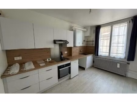 location maison  m² t-2 à bar-le-duc  456 €
