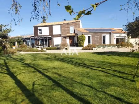 vente maison 7 pièces 173 m² bernay-saint-martin (17330)