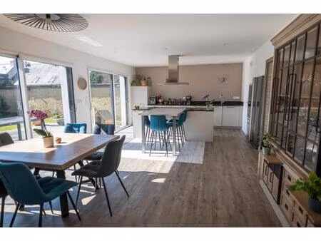 villa contemporaine saint-armel 250 m2