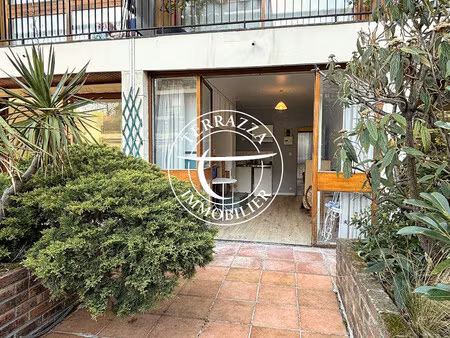 la celle-saint-cloud – t2 avec terrasse 16 m²  au calme  rés