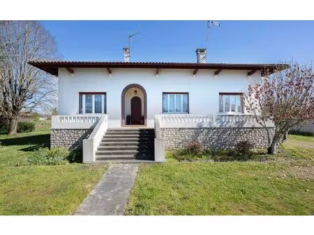 maison aire-sur-l'adour m² t-5 à vendre  164 500 €