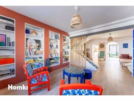 maison en pierre de 150m² avec dépendance à bordeaux