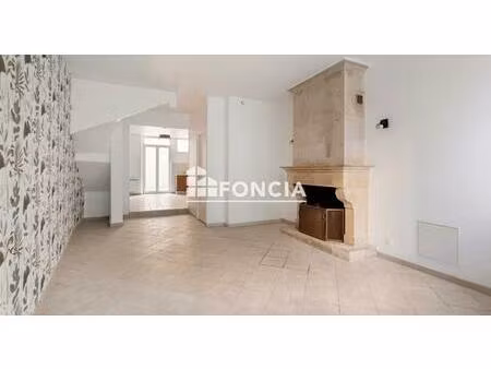 maison de ville en plein cœur de ville – emplacement recherché