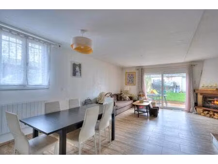 charmante maison 5 pièces avec jardin à évry