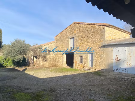 a 10 min de quissac  corps de ferme en pierres de f5 avec 15