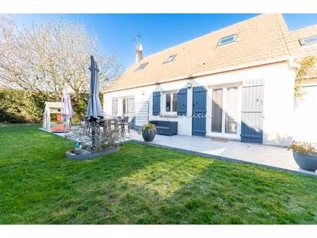 maison fonctionnelle et lumineuse avec jardin