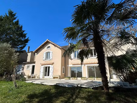 ligugé - maison 5 pièces avec piscine - 130.15 m²