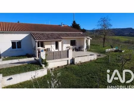 maison traditionnelle à plats (07300)