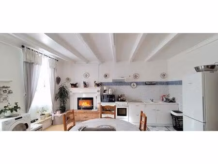 maison lumineuse 110 m²  dépendances  campagne