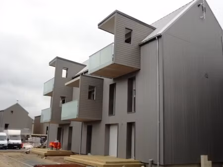 maison de ville dans une résidence privée