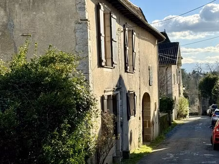 superbe maison de ville datant de 15ème siècle