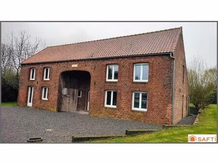 maison à usage d'habitation de 218m2 et une maison à usage locatif de 36m2