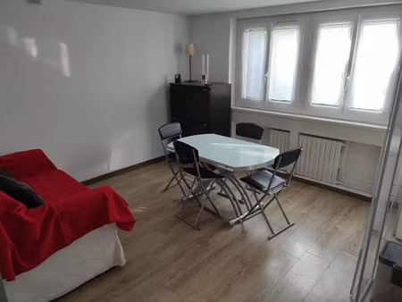 location meublée appartement 1 pièce 22 m² à clamart (92140)  850 €