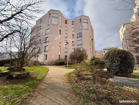 ermont - plein centre ville f2