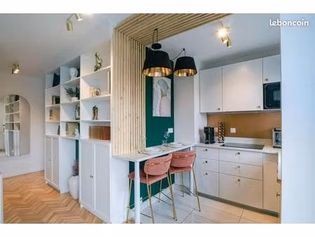 studio 1 pièce 32 m²