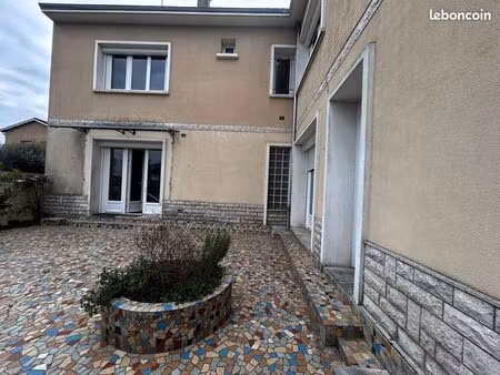 maison 5 pièces 137 m²