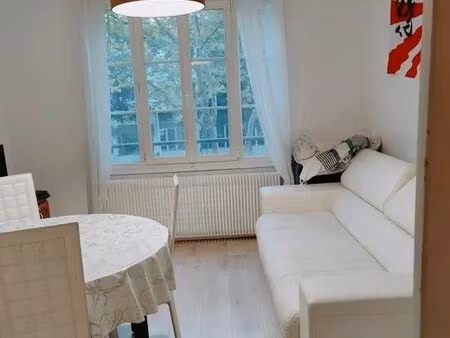 chambre 1 pièce 80 m²