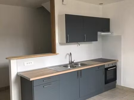 appartement centre de lencloître