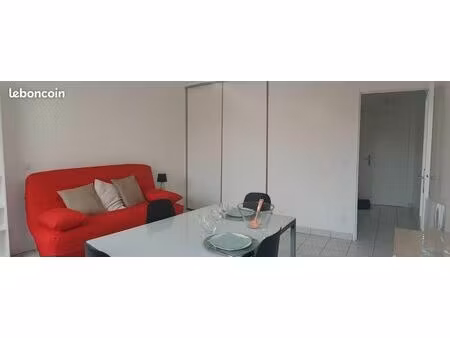 studio 1 pièce 27 m²