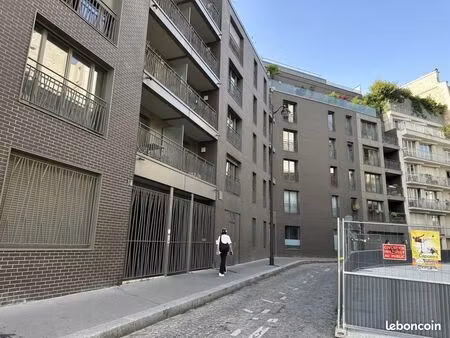 studio 1 pièce 32 m²