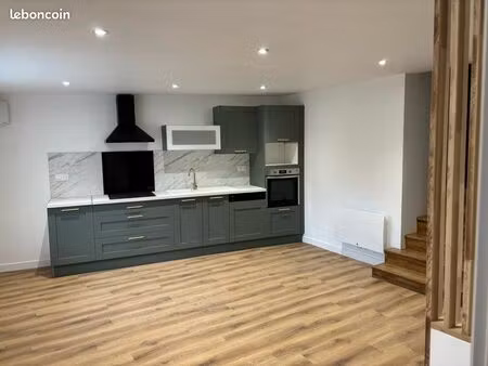 location maison gencay