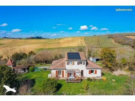 maison 6 pièces 195 m²