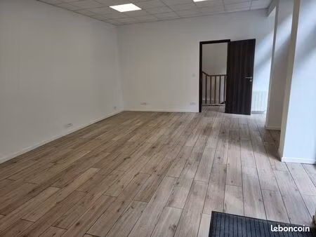 local commercial à louer – centre-ville compiègne