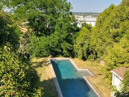 villa 5 pièces 147 m²