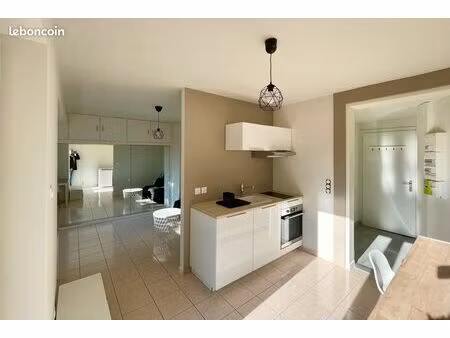 t1 bis 30m² meuble avec balcon