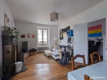 appartement de ville agréable et lumineux