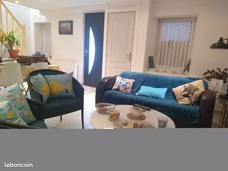 a louer maison situé à rostrenen (22)