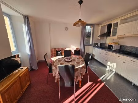 t2 meublé et équipé avec balcon sud