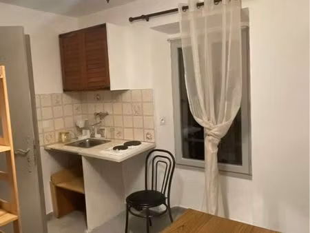 studio à louer charges comprises