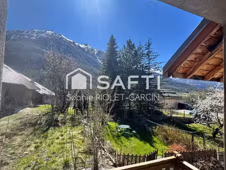 bâtisse ancienne 435 m2 à réhabiliter entièrement au monetier-les-bains