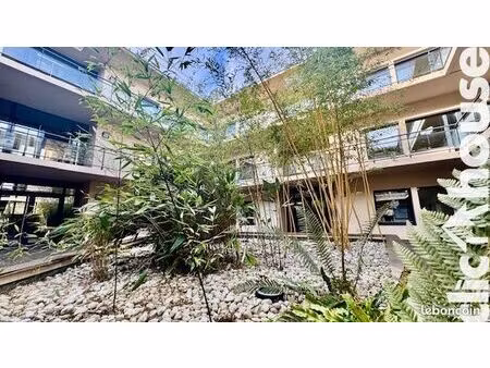 bureaux 148 m² saint-contest