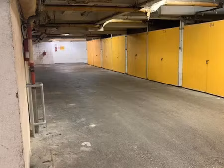 location parking 15 m² à paris 12ème (75012)  130 €
