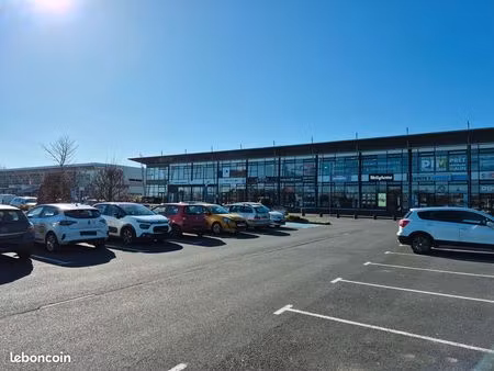 local 80m2 - droit au bail