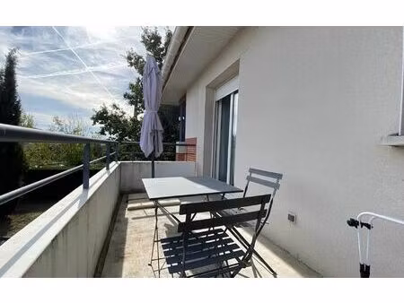 location appartement  m² t-2 à saint-jean  675 €