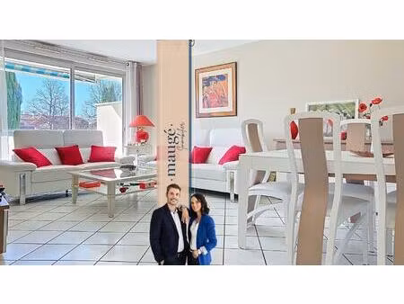 appartement - 3 chambres - 2 balcons - 2 caves - garage possible en sus - proche toutes co