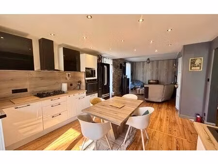 appartement chauffayer 82.8 m² t-3 à vendre  119 000 €