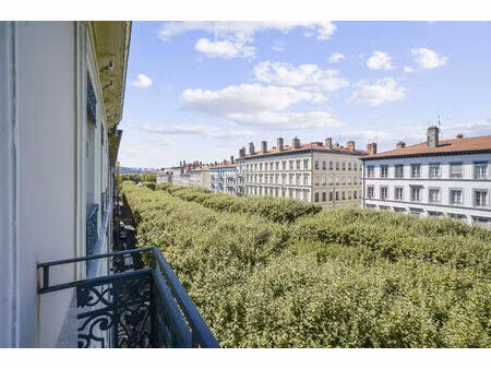 vente appartement 5 pièces 175 m² lyon 6 (69006)