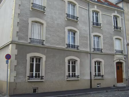 location appartement 4 pièces 94 m² à reims (51100)