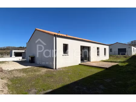 maison de plain-pied récente 3 chambres breuillet