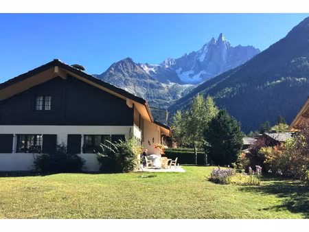 chamonix plaine des praz vente de la nue propriété d'un joli chalet 254 m2