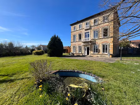 maison 9 pièces - neyron le haut